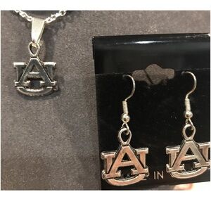 Auburn Tigers College Dangle Earrings and Necklace Licensed